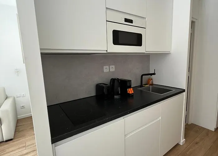 Comfy Studio, Paris South * מונטרוג'